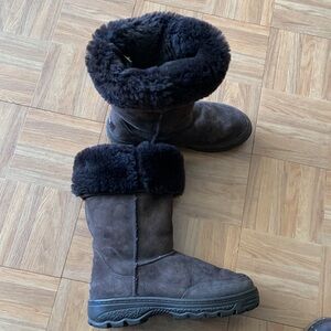 Canterbury New Zealand sheepskin tall boots Dark brown